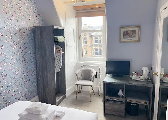 Alexander Guest House